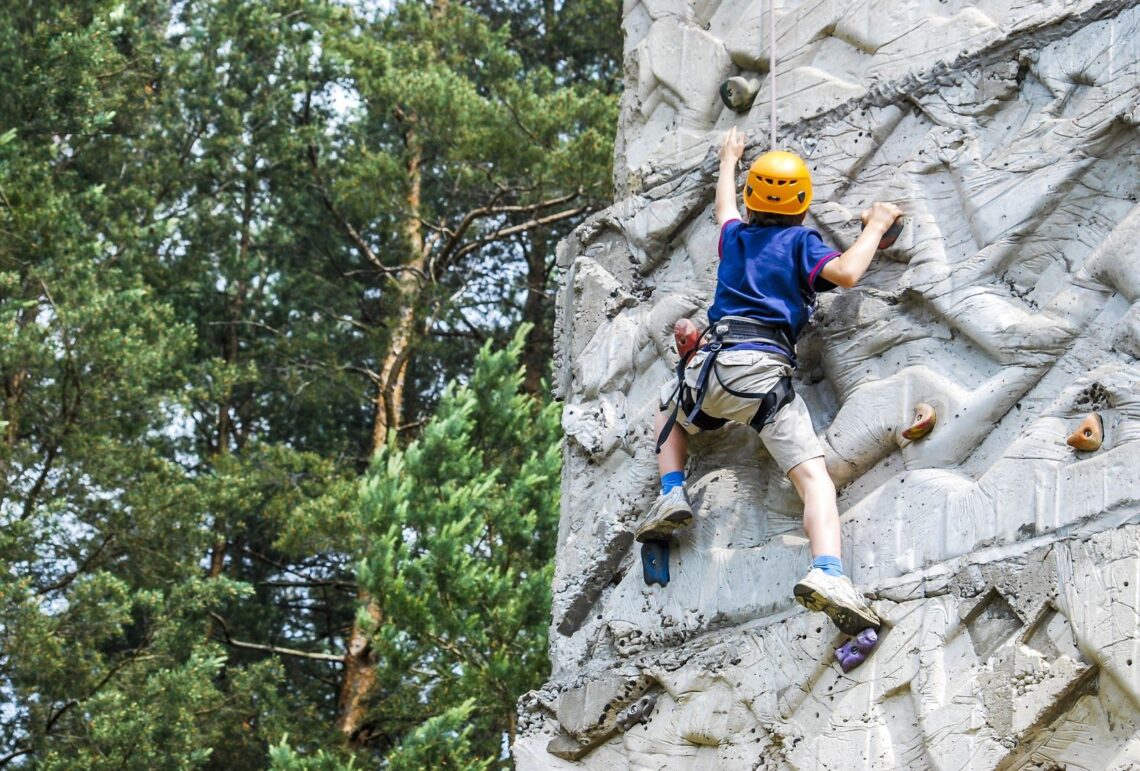 kids climbing shoes